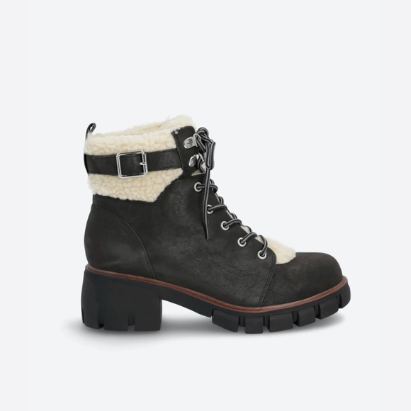 Mia Coen Black Shearling Boots - Picture 2 of 11